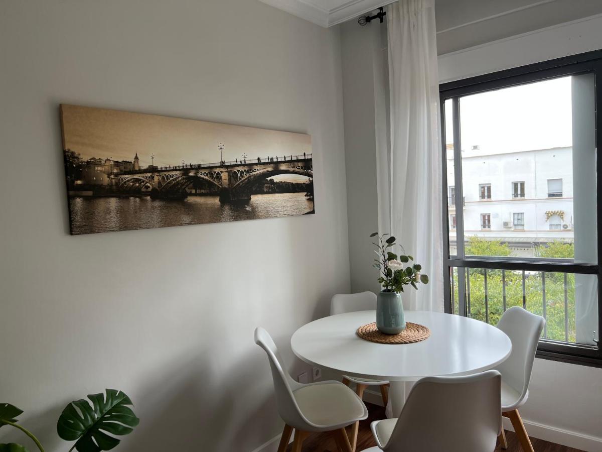 Apartamento Triana Center Sevilla Exteriör bild