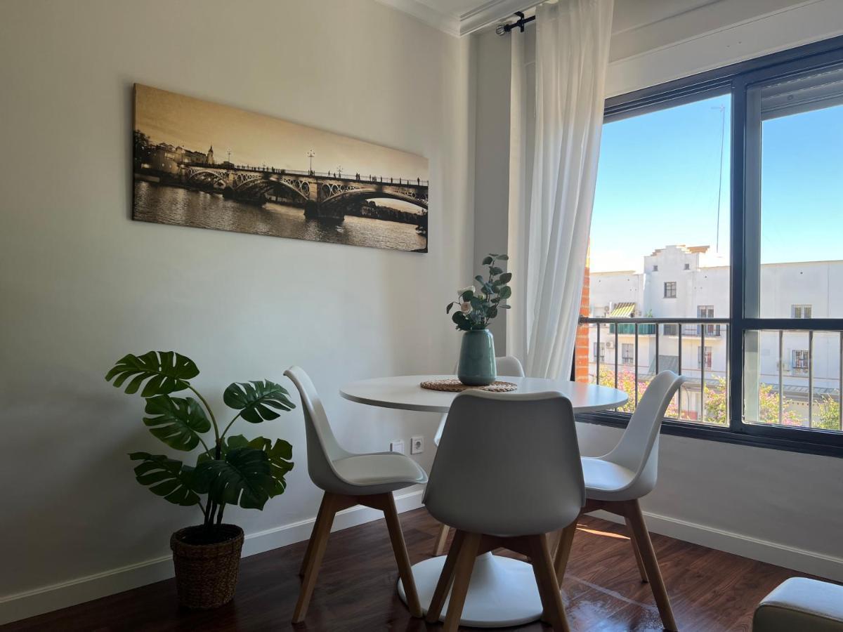 Apartamento Triana Center Sevilla Exteriör bild